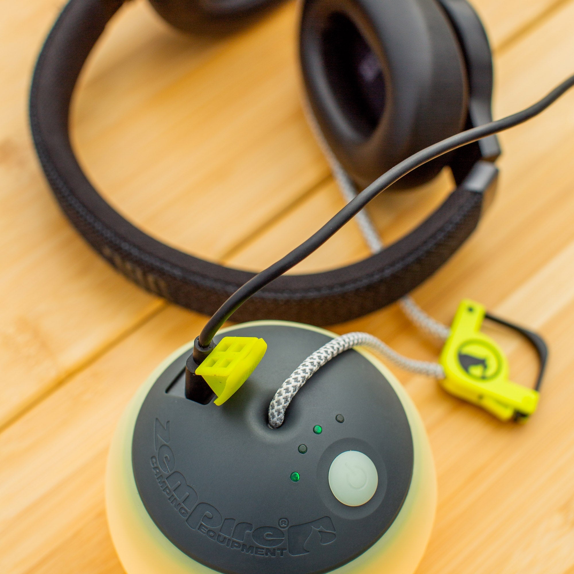 Zempire Megadome 300 Camp Light USB OUTPUT