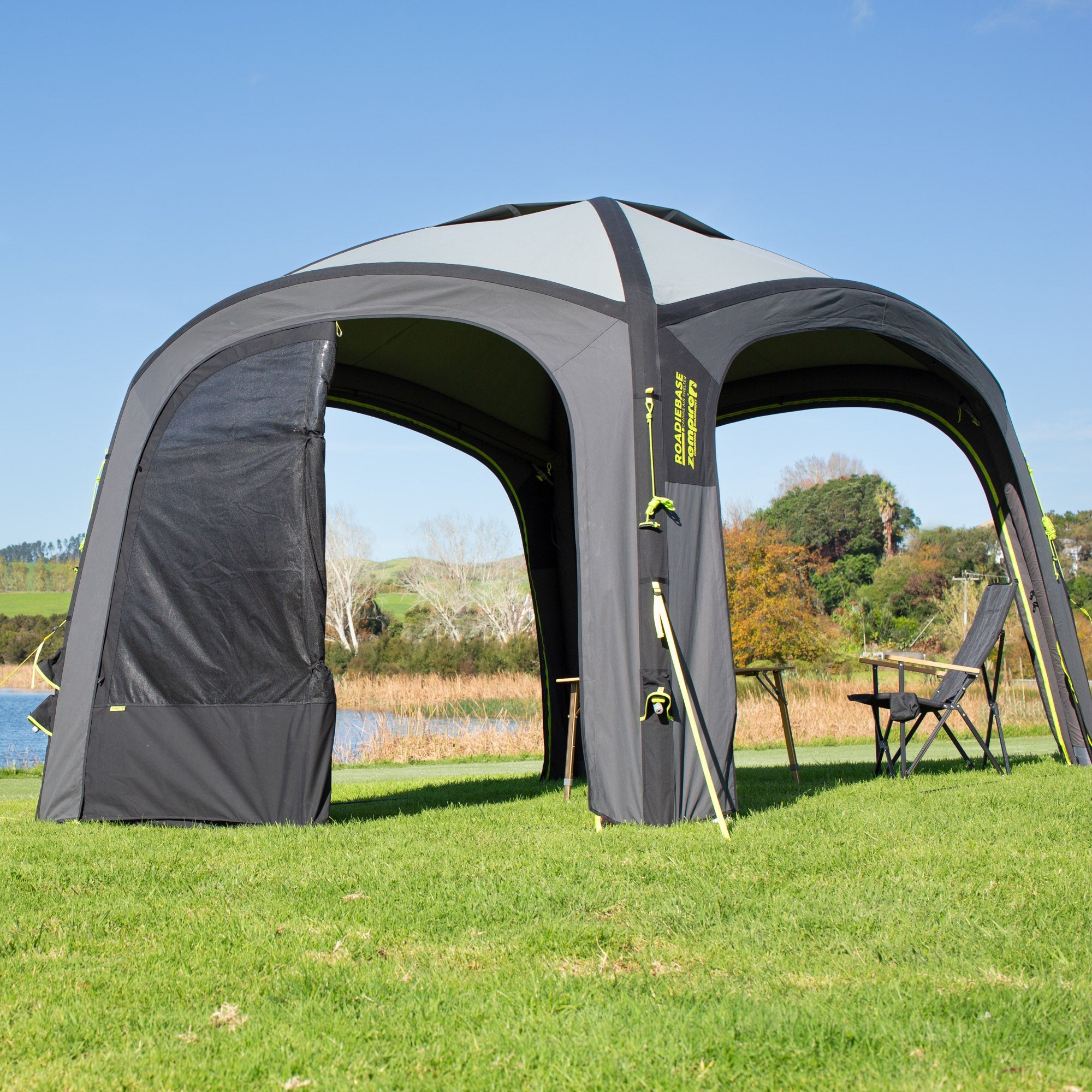 Zempire Roadiebase Deluxe Wall S DOORWAY OPTION